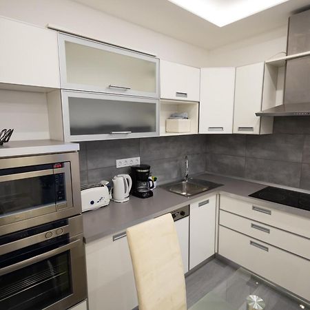 Fonix Apartman Debrecen Bagian luar foto