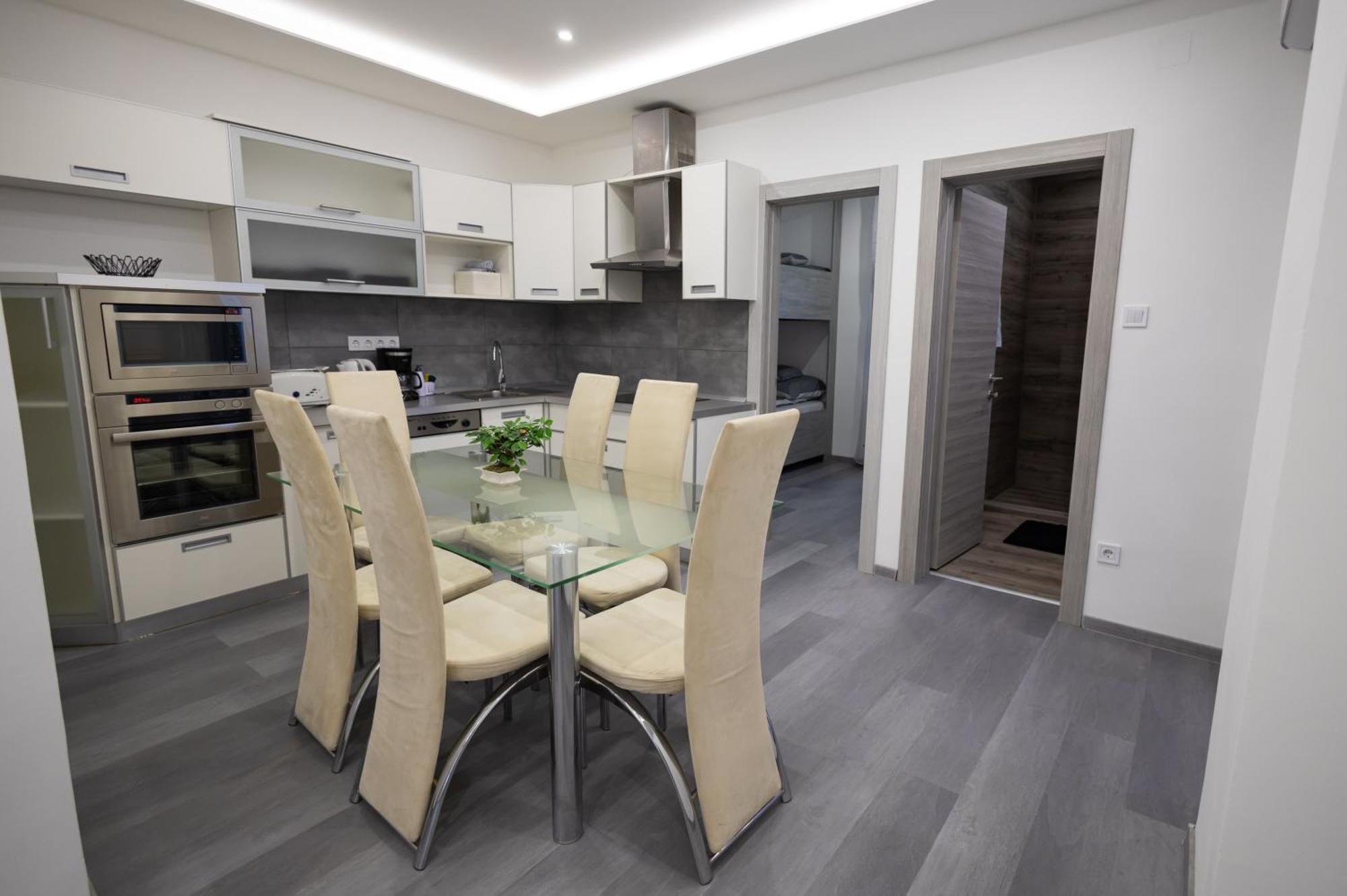 Fonix Apartman Debrecen Bagian luar foto