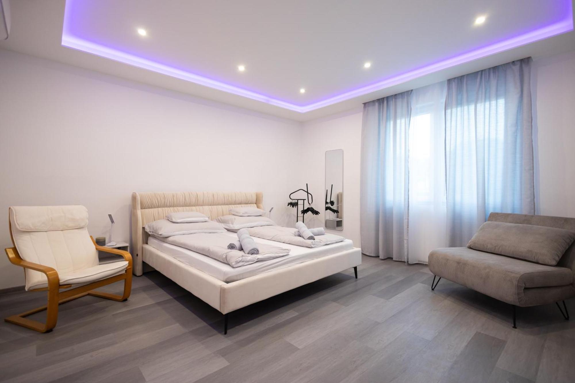 Fonix Apartman Debrecen Bagian luar foto