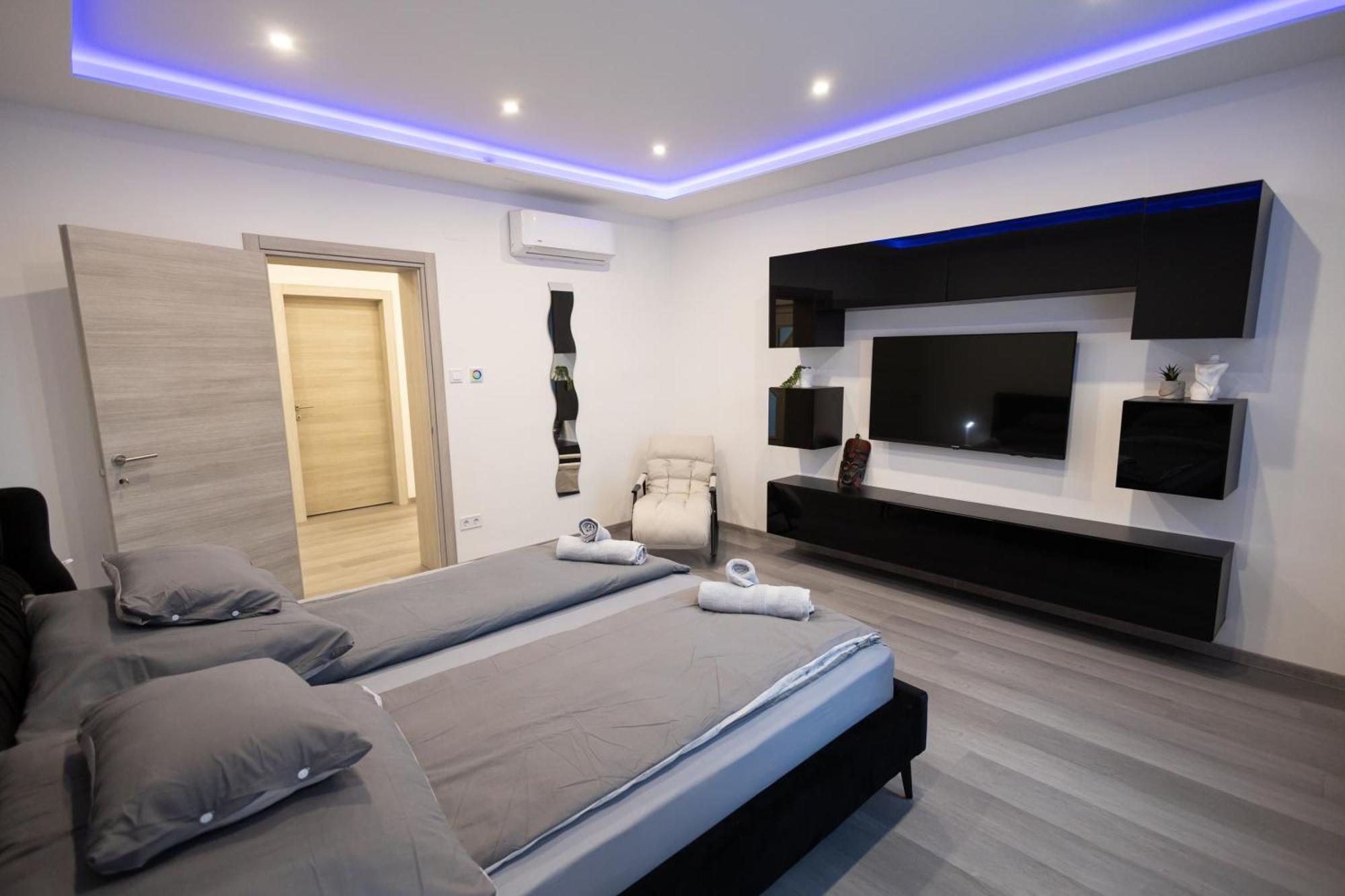 Fonix Apartman Debrecen Bagian luar foto